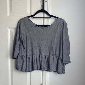 Project Social T Size M Crop Top w Peasant Flare